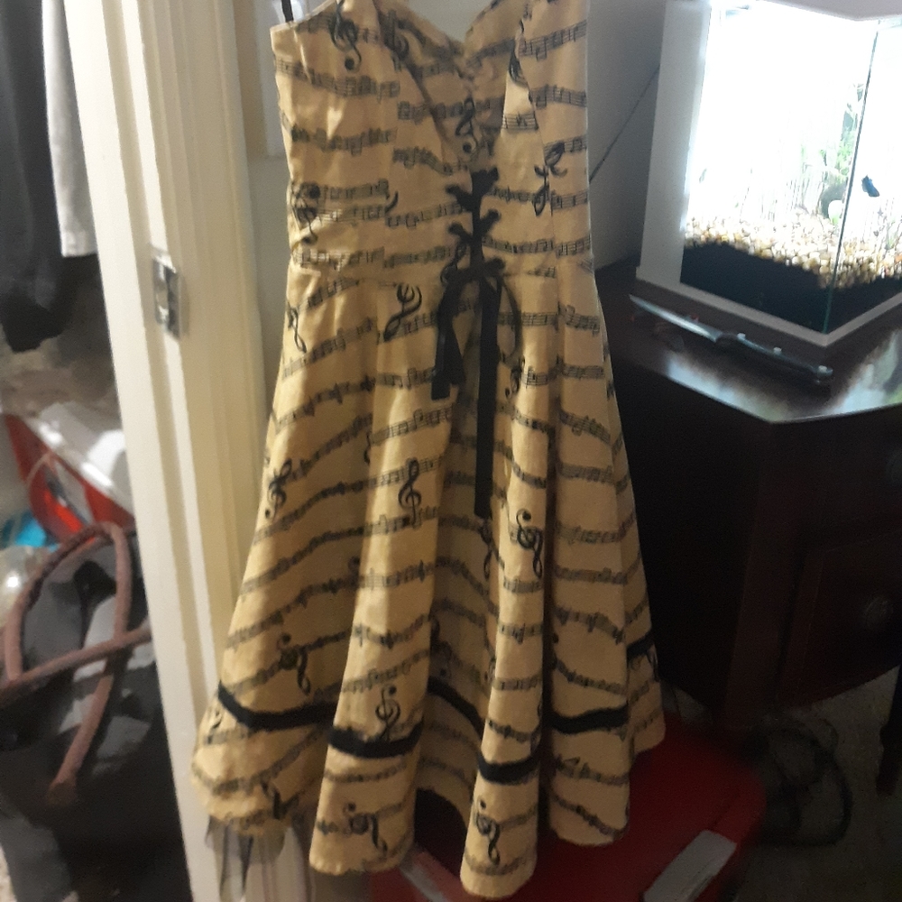 Music Note short dress